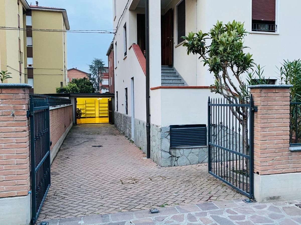Viale Manzoni Sassuolo Exterior foto